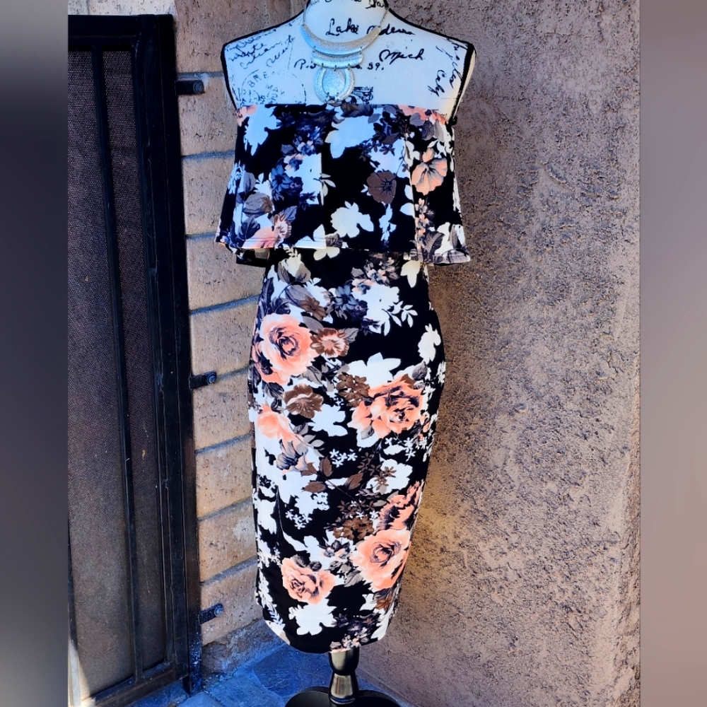 F21 Strapless Floral bodycon dress